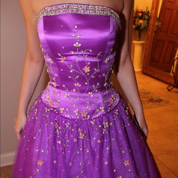 Formal - Picture 3 of 7